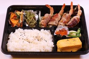 エビサムギョプサルロール弁当