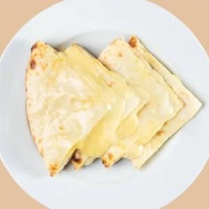 【当店人気No.4！】【65】チーズナン/Cheese Naan