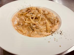 チキンとキノコのトマトクリームパスタ