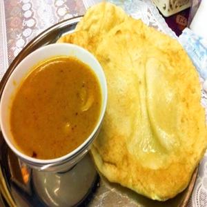 チキンカレーとチーズナン セット CHICKEN CURRY・CHEESE NAAN SET