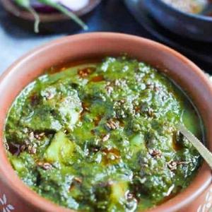 ほうれん草ジャガイモカレー/Sag Potato Curry