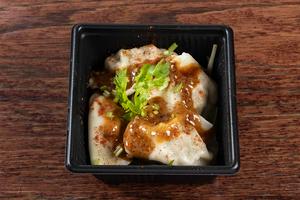 水餃子とネパール風ソース