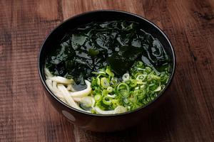 わかめうどん
