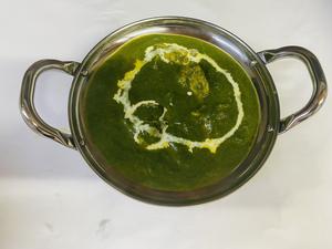 ほうれん草チキンカレー Sag Chicken Curry