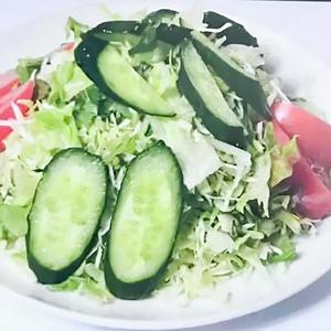 グリーンサラダ Green Salad