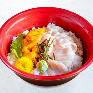 まぐろとろうに丼