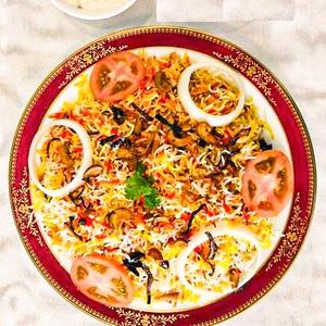 ビリヤニ(チキン)+ライタ Biryani (Chicken) + Raita