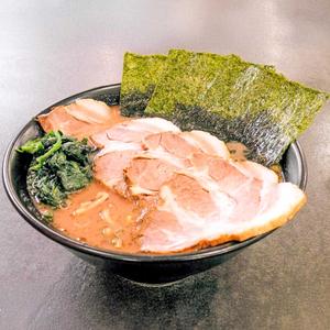 醤油豚骨チャーシュー麺