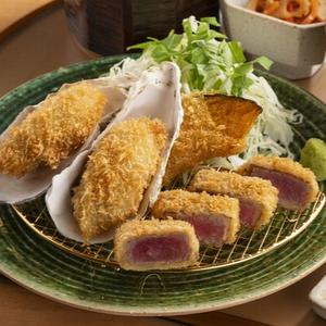 サーロインの牛カツと牡蠣フライ弁当