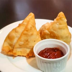 Samosa 春巻揚げ