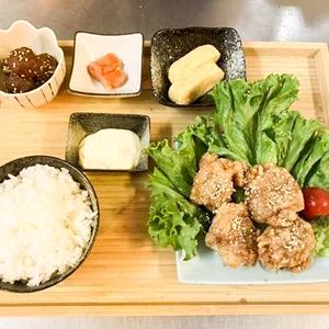 【濃いタレがクセになる！】あまから弁当 あまから唐揚げ4つ入り