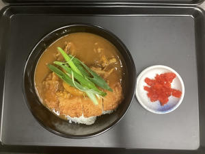 カツカレー丼