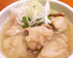 名物！もつ塩煮込み