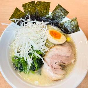 豚骨醤油ネギラーメン