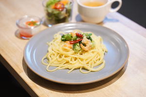 エビとブロッコリーのゆず胡椒ペペロンチーノ