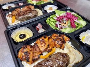 トルコハンバーグ＆チキンケバブ弁当