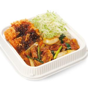 かつや モツ野菜炒めとチキンカツの合い盛り弁当※おかずのみ