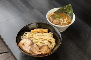 濃厚白湯スープのつけ麺