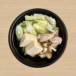 香り立つ和だしのやさしい鶏鍋