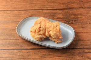 若鶏のからあげ(3個)
