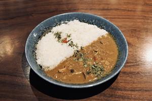 V1.山椒香る3種キノコと蓮根の薬膳カレーAroma of Prickly Ash3kinds of mushrooms and lotusroot curry