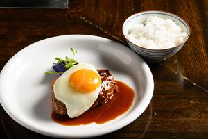 牛肉100%目玉焼きハンバーグ