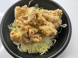 鶏笑 モモ3個丼