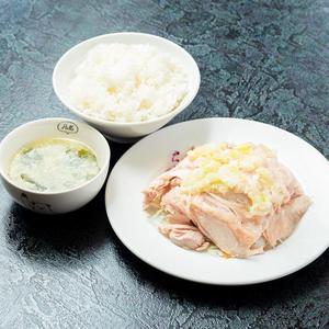 蒸し鶏葱ソース