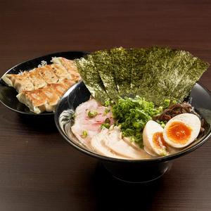 特製ラーメン+博多一口餃子10個セット