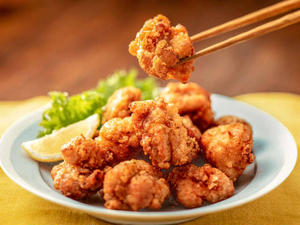 鶏の唐揚げ(8ケ)