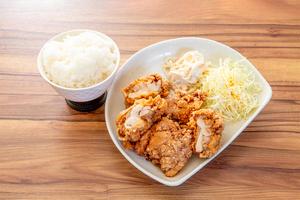 唐揚げ弁当 大