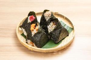 おにきり紅鮭(1個)