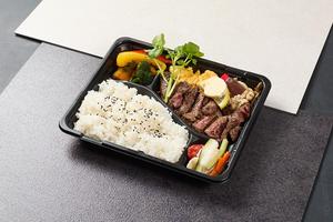 【当店人気No.1】牛ランプ肉ステーキ弁当