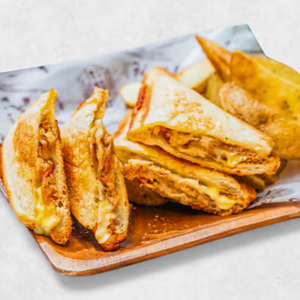ザクザク玉ねぎのツナマヨチーズ(ポテト付)