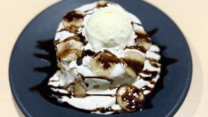 バニラアイスチョコバナナパンケーキ