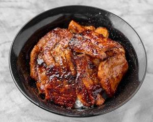 厚切り豚丼【前頭/小盛】