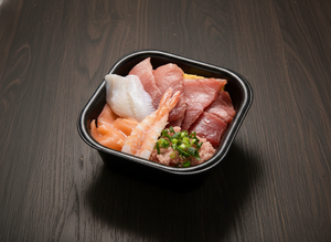 丼丸 中トロ4枚海鮮丼