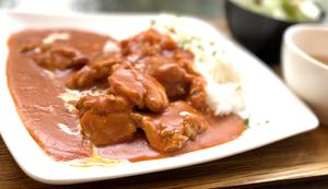 鶏肉ごろごろトマト風味バターチキンカレー(本日のスペシャルランチ)