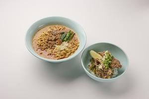 担々麺+ハーフ炸鶏排飯