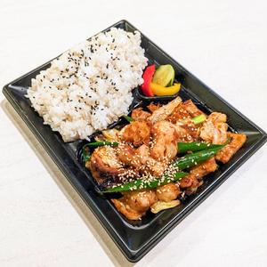 ミックスホルモン特製みそ弁当