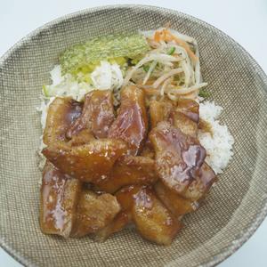 旨口醤油の豚トロ丼