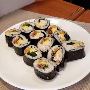 当店人気NO1 プルコギキムパプ