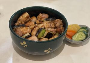 ～香り贅沢 炭火焼～炭火やきとり丼