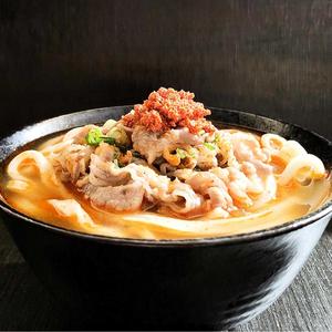 絶品！！  「激辛肉うどん」 激辛オリ-ブオイル漬け辛子明太子入り(博多ふくいち)