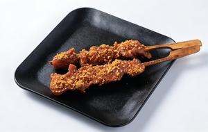揚げ鶏肉と軟骨の串