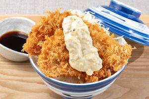 ロースタルタルたれかつ丼