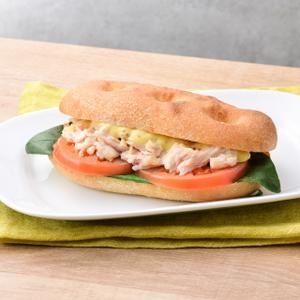 カフェ・ド・クリエ ハニーマスタードチキンフォカッチャ Honey Mustard Chicken Focaccia