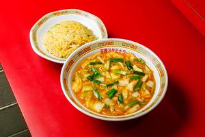 [当店NO.1][150円お得]スタミナラーメン+焼めし(小)セット