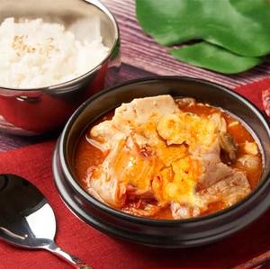和牛ホルモン入り韓国チゲセット