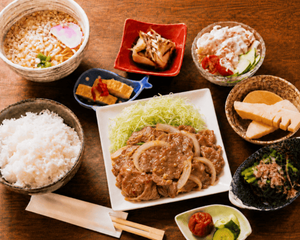 ムーミンセット 豚の生姜焼き